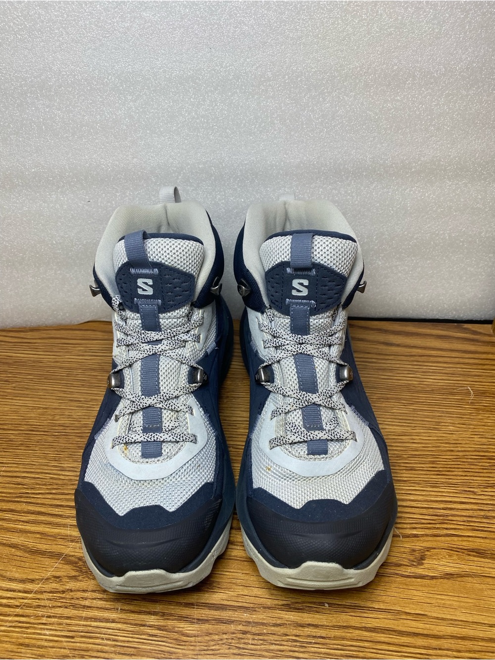 Salomon Elixir Mid GTX Women’s Size 7 Hiking Boots Waterproof Gore-Tex Navy-Gray